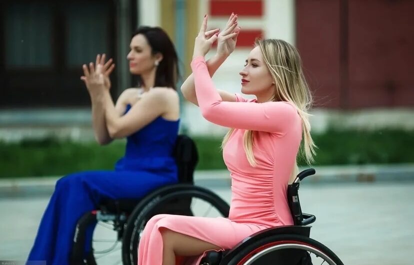 Танцы на колясках: как реабилитация стала искусством.